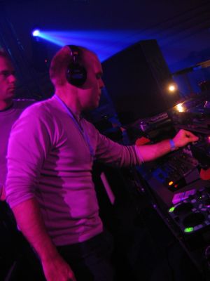 Airwave with the Hercules DJ Console at Asta in Den Haag